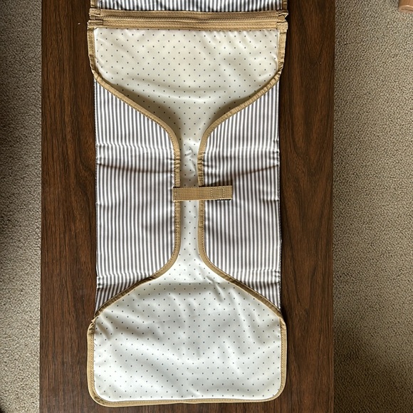 Skip Hop Portable Baby Changing Pad - Picture 6 of 6